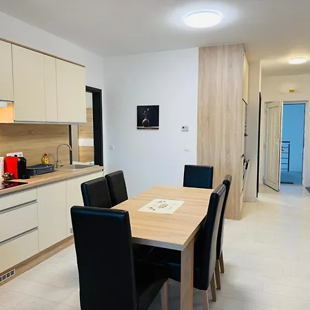 Leda Iii Aranypart 公寓 希欧福克