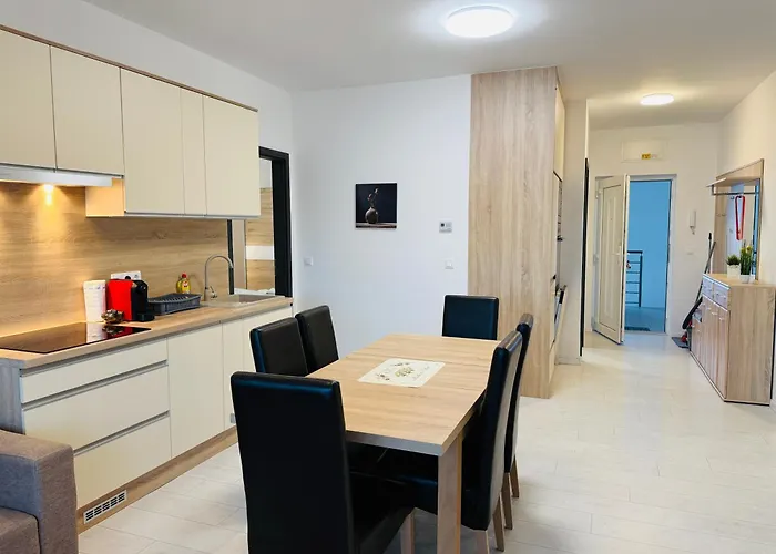 Leda Iii Aranypart アパート シオーフォク